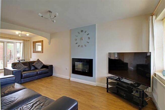 Elmfield Gardens, Hartlepool photo 2
