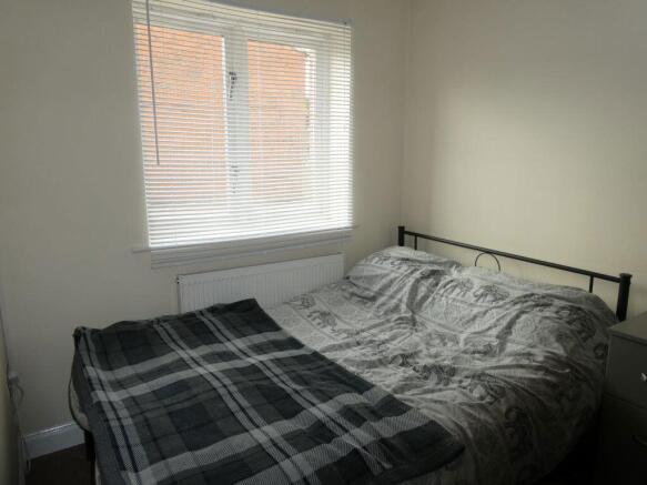 2 bed Apartment to rent Image 7