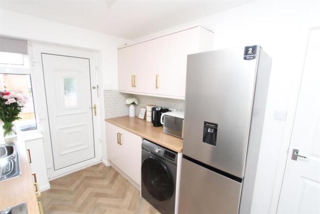 3 bed Detached for sale Image 9
