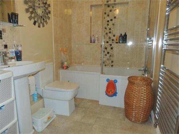 Photo 10