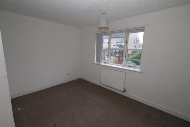 REAR BEDROOM