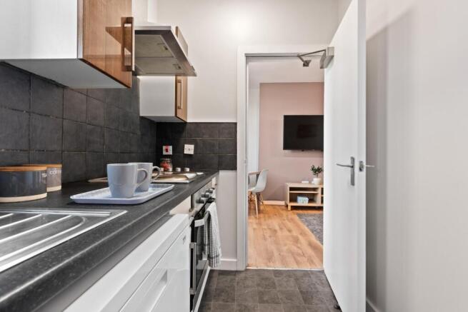 3 bed House to rent Image 6