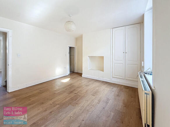 Dining/Living Roo...