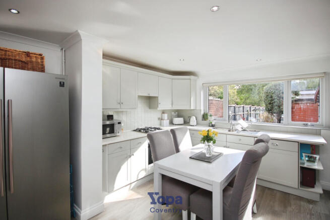06fa9578-Kitchen.JPG