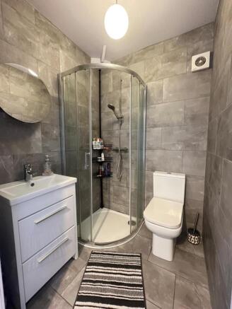 3 bed Semi-Detached for sale Image 10