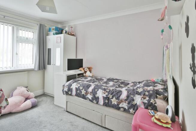 3 bed Terraced for sale Image 10
