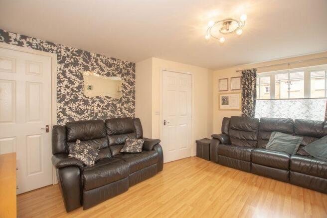 Lounge 1
