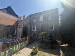 3, Vicarage Place, Margate CT9 1LQ