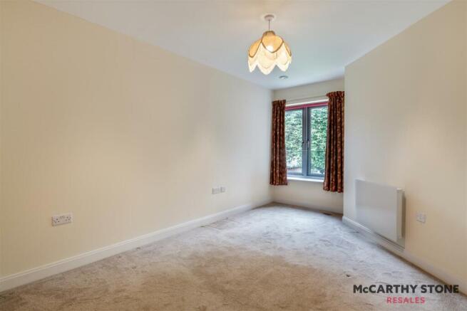 1 bed Apartment for sale Image 11