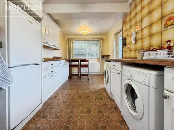 2 bed Detached Bungalow for sale Image 4