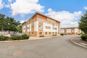 Flat 2, 3 Norbury House, Thornton Close, Leatherhead KT22 7GY