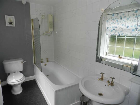 HOUSE BATHROOM