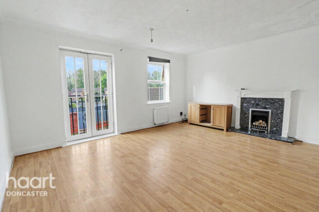 3 bed Terraced for sale Image 8