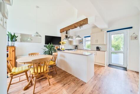 Abbotsham Road, Bideford, Devon, EX39