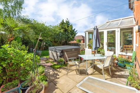 Prestwick Close, Grantham