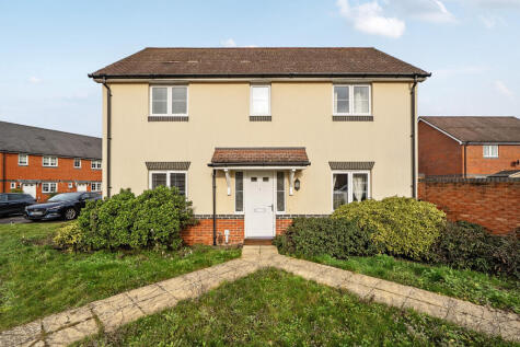 Fawn Drive, Three Mile Cross, Reading, Berkshire, RG7