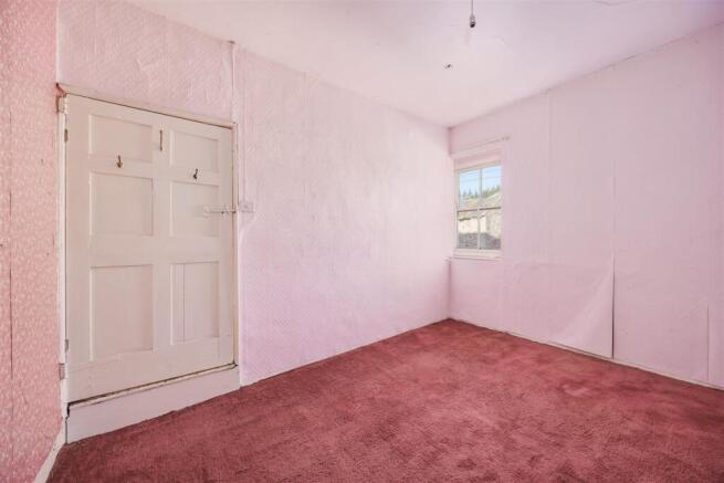 4 bed Detached for sale Image 12