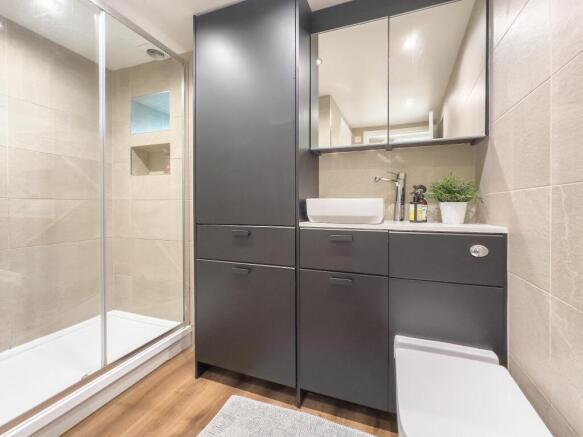 Utility shower room