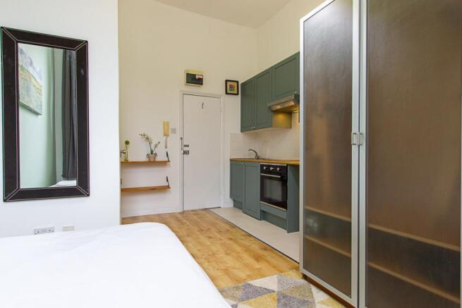Studio to rent
