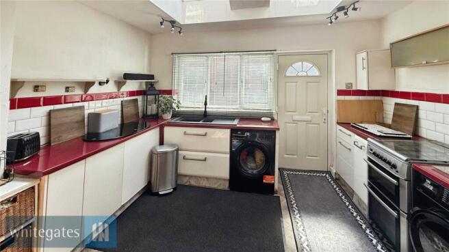 4 bed Terraced for sale Image 5