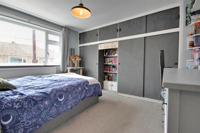 3 bed Semi-Detached for sale Image 8