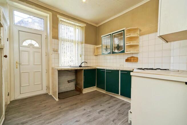 3 bed Terraced for sale Image 2