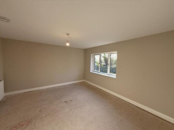 1 bed Flat for sale Image 4