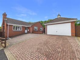 2, Nightingale Avenue, Worcester WR4 0LZ