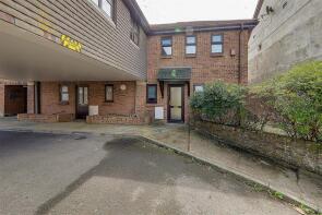Flat 3, Wychcroft, Linden Road, Littlehampton BN17 7AH