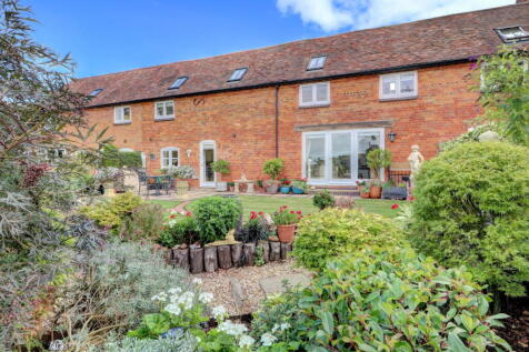 Cedar View, Laugherne Park, Martley, Worcester. WR6 6RQ