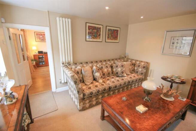 SITTING ROOM