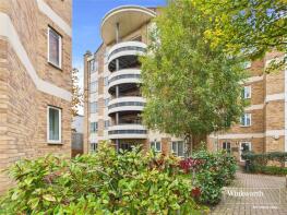 86, Branagh Court, Reading RG30 2QY