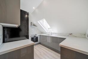 Flat 4, 87, Brighton Road, Purley CR8 4HD