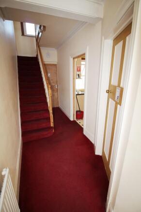6 Tilehurst Road - N
