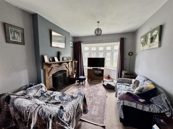 Sitting Room/Dining Room