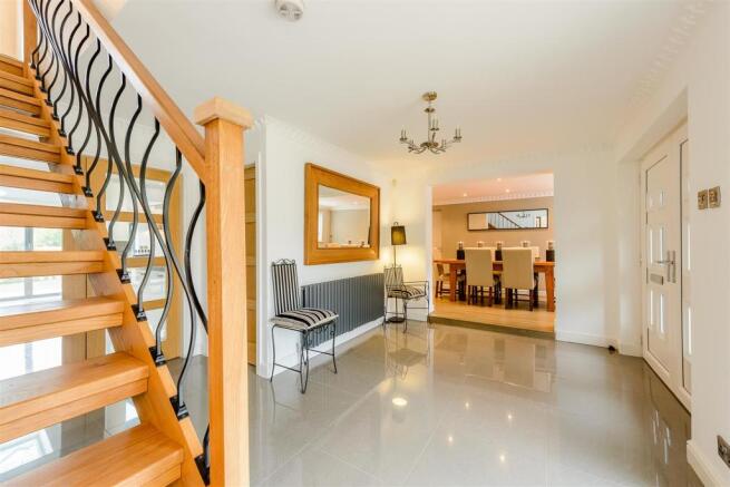 8284899-interior03-m
