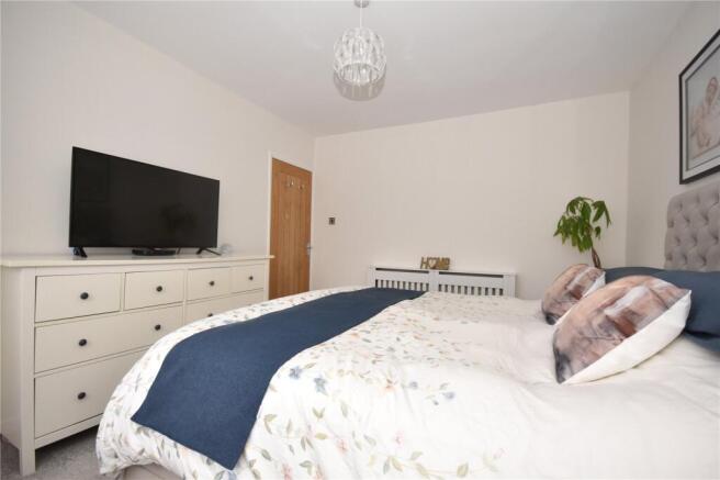 3 bed Semi-Detached for sale Image 5