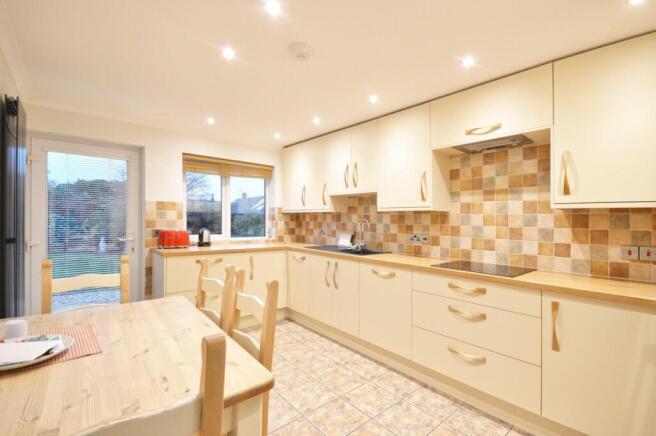 Kitchen/Breakfast Room