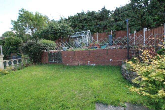 2 bed Semi-Detached Bungalow for sale Image 9