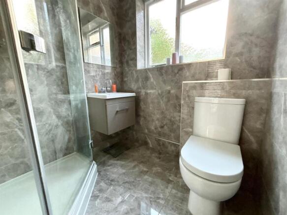 2 bed Town House for sale Image 7
