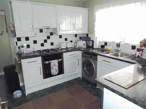 KITCHEN: