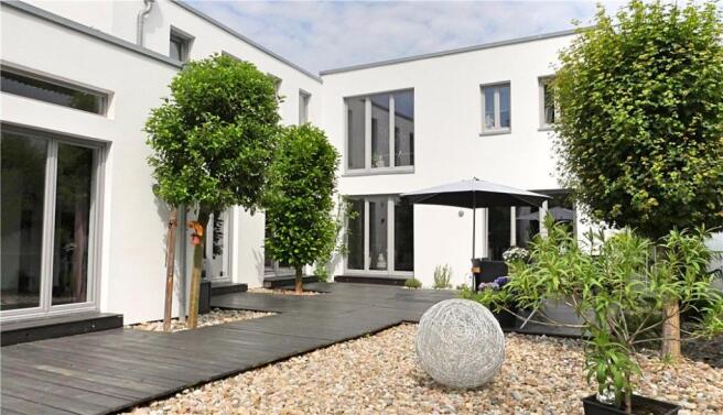 Frankfurt For Sale