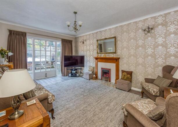 44 Gervase Drive-12.jpg