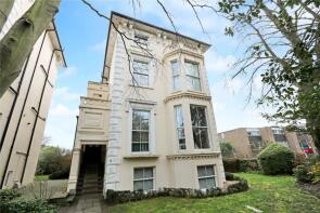 Flat 5, 6, Oak Hill, Surbiton KT6 6DY