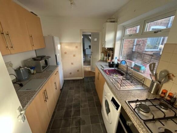50 Gresley Wood Kitchen T202211251225.jpg