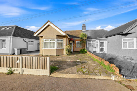 Laird Avenue, Grays, RM16