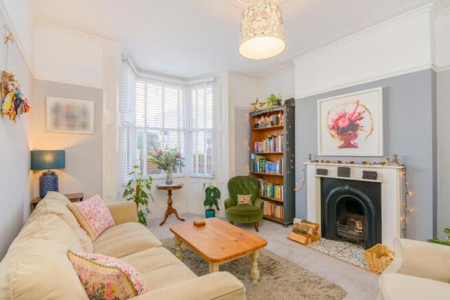 TEERTSELYGRA60 - Living Room E.jpg