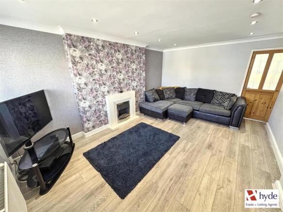 Nuttall Avenue, Whitefield, Bury. M45 6QA photo 4