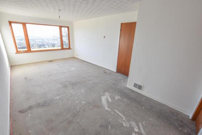 LOUNGE-DINING ROOM