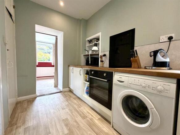 3 bed Semi-Detached for sale Image 4